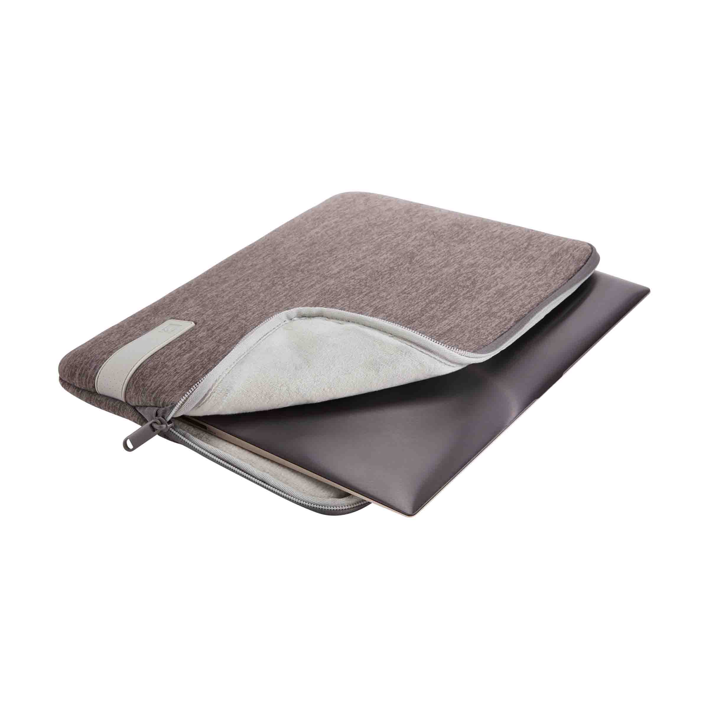 File name: CaseLogicReflectSleeve13-GraphiteLaptop.jpg
Dimensions: 2400 x 2400 pixels
File size: 64.43 KB