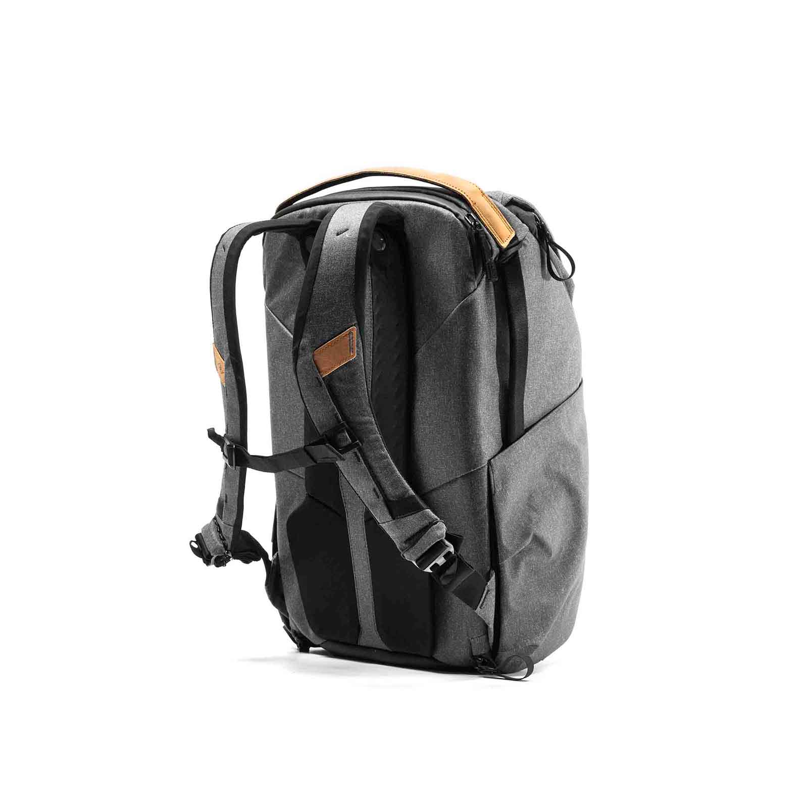 File name: PD-Everyday-Backpack-30L-Charcoal-4.jpg
Dimensions: 1600 x 1600 pixels
File size: 63.75 KB