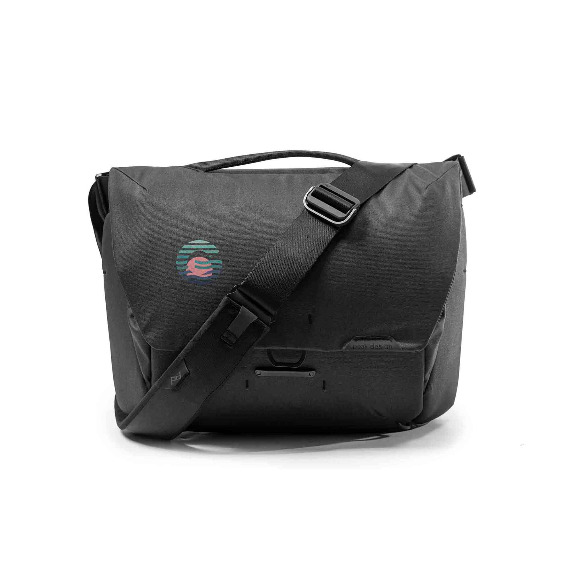 File name: PD-Everyday-Messenger-13L-Black-4.jpg
Dimensions: 2000 x 2000 pixels
File size: 82.07 KB