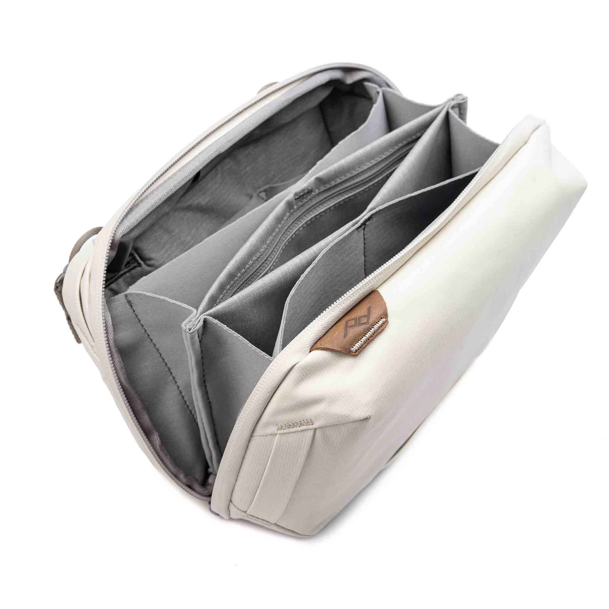 Dateiname: PD-Tech-Pouch-Bone-4.jpg
Maße: 2000 x 2000 Pixel
Dateigröße: 87.22 KB
