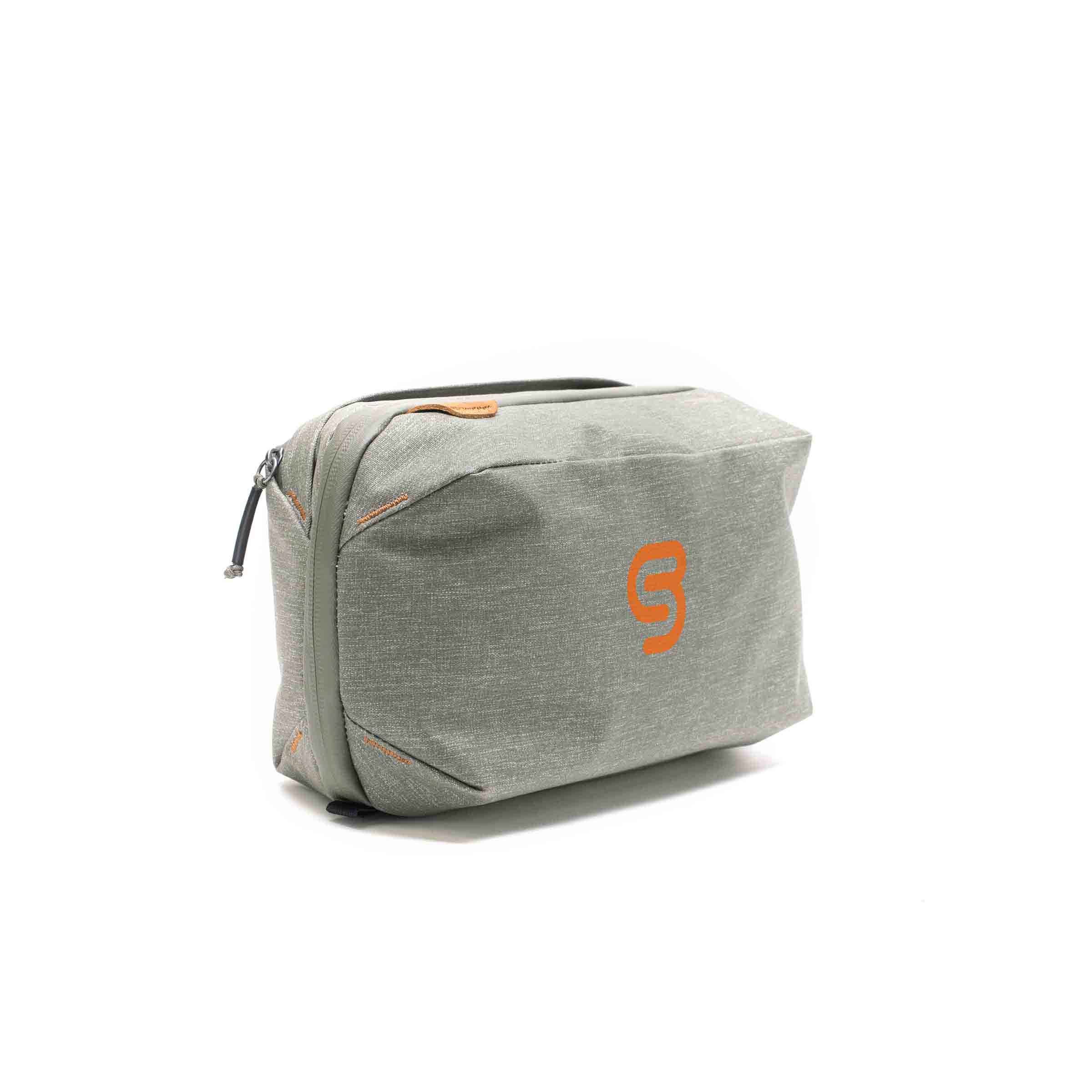 File name: PD-Wash-Pouch-Sage-2.jpg
Dimensions: 2400 x 2400 pixels
File size: 86.14 KB