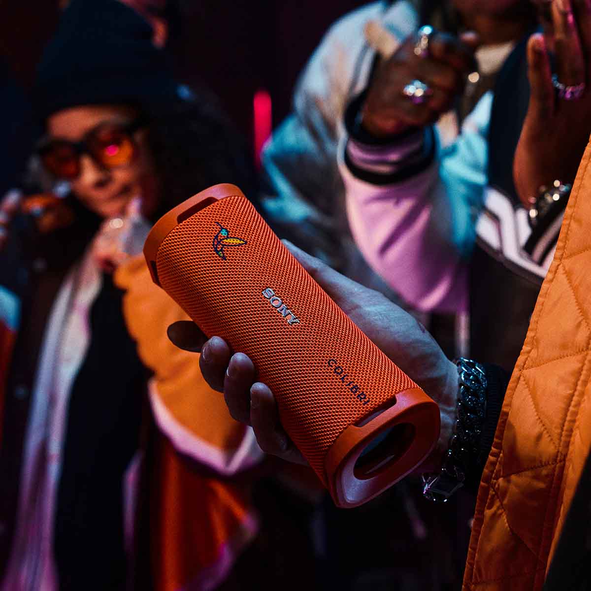 File name: Sony_ULTField1_Orange-6.jpg
Dimensions: 1200 x 1200 pixels
File size: 86.14 KB